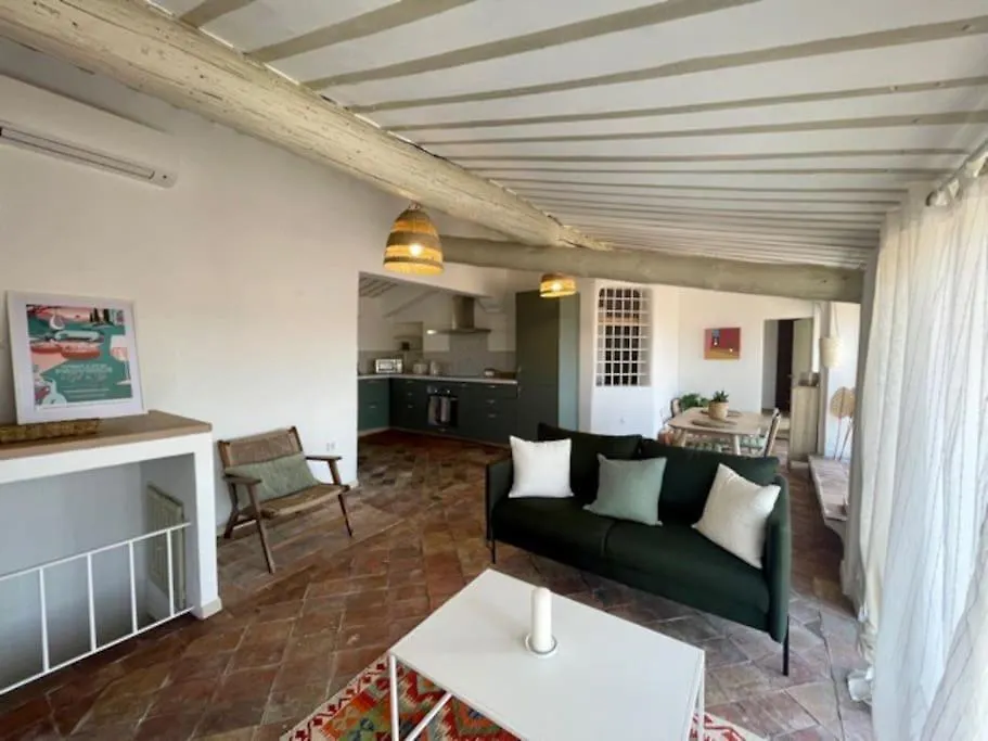 Magnifique Appart Terrasse Et Vue Sur Les Toits Apartment Aix-en-Provence