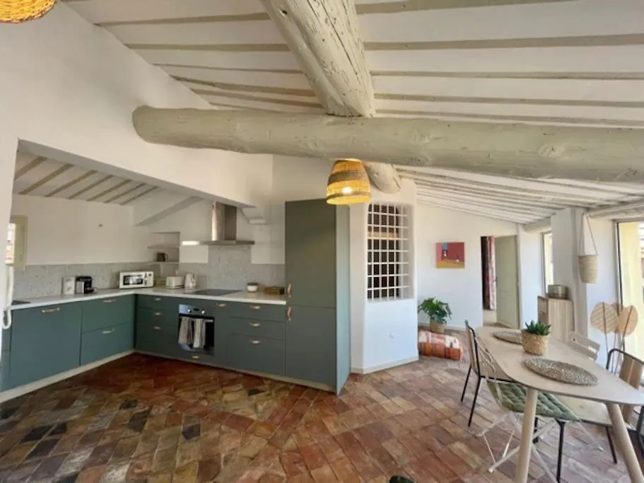 Magnifique Appart Terrasse Et Vue Sur Les Toits Apartment Aix-en-Provence